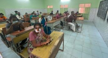 ஆழ்வார்பேட்டையில் செயல்பட்டுவரும் மாநகராட்சி கிளினிக்கில் தடுப்பூசி போடுவதற்கு வந்து செல்லும் மக்கள் கூட்டம்