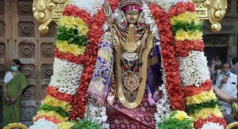 வேதாந்த தேசிகர் ஸ்ரீநிவாசப் பெருமாள் கோயிலில் கொண்டாடப்பட்ட திருமங்கை ஆழ்வார் பிறந்த நாள் விழா.