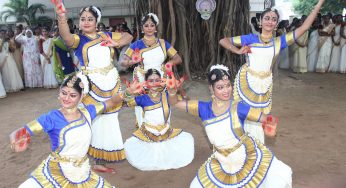எம்ஜிஆர் ஜானகி மகளிர் கல்லூரியில் ஓணம் பண்டிகை கொண்டாடப்பட்டது.