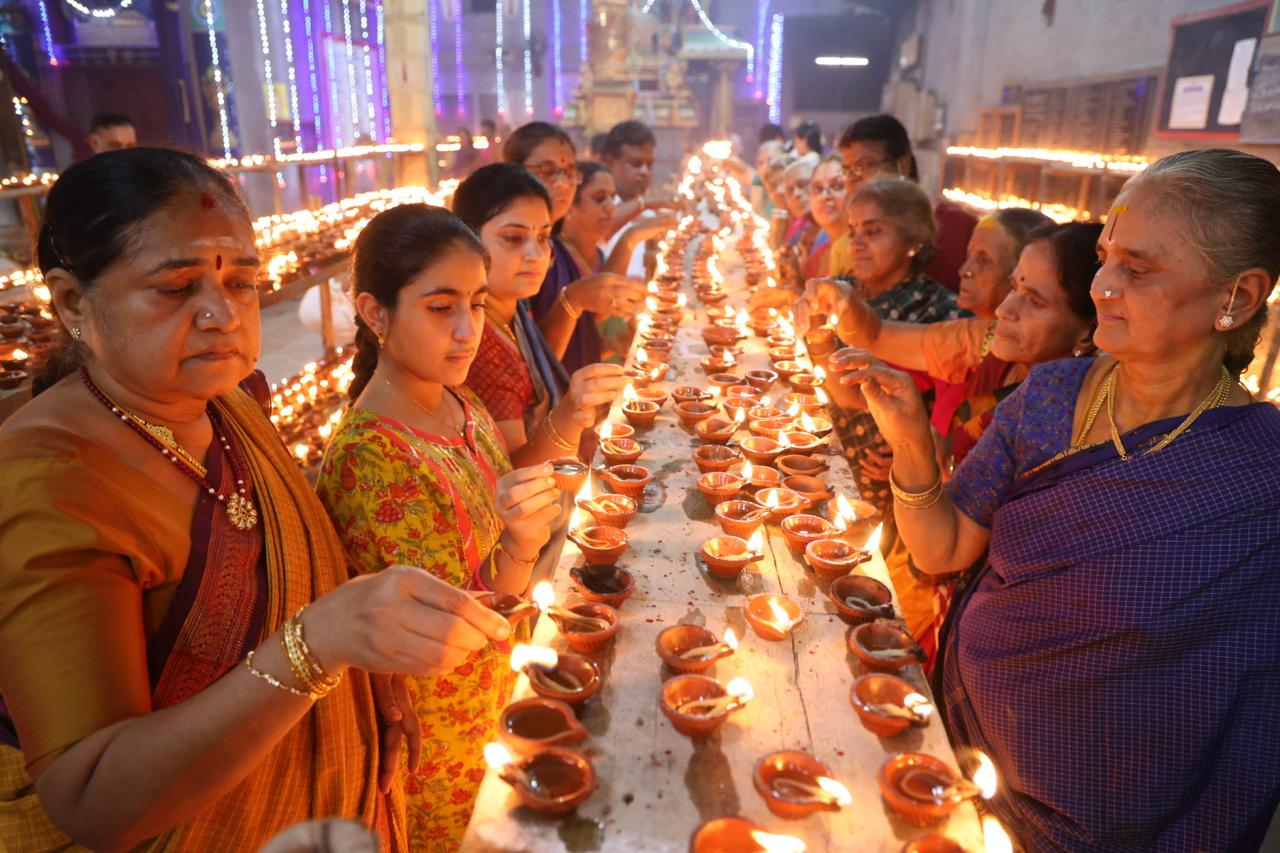 vedantha desikar temple deepa thiruvizha